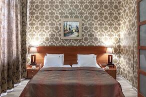 Maxim Boutique Hotel