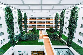 Courtyard by Marriott Prague Airport
