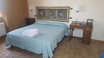 S. Martin Hotel