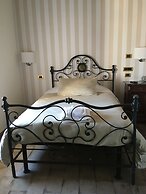 S. Martin Hotel