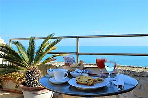 S. Martin Hotel