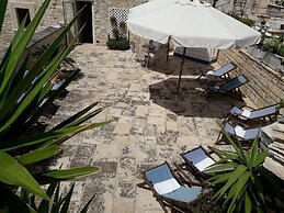 S. Martin Hotel