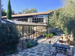 Aquapetra Resort and Spa