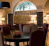 Aquapetra Resort and Spa