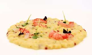 Aquapetra Resort and Spa