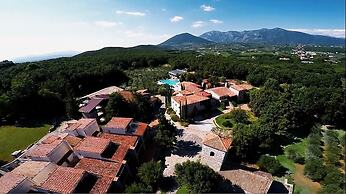 Aquapetra Resort and Spa