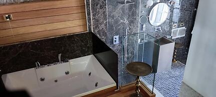 Aquapetra Resort and Spa