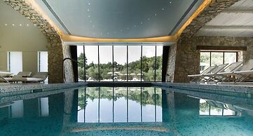 Aquapetra Resort and Spa