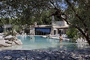 Aquapetra Resort and Spa