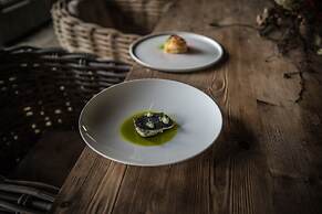 Aquapetra Resort and Spa