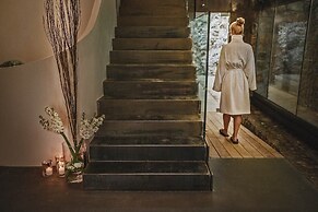 Aquapetra Resort and Spa