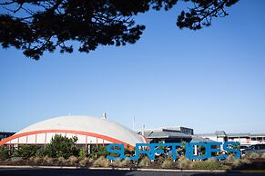 Surftides Lincoln City