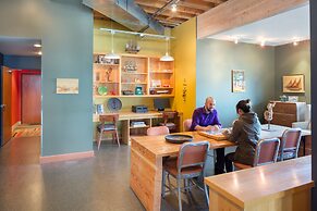 Surftides Lincoln City