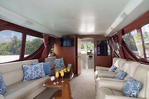 Naladhu Private Island Maldives