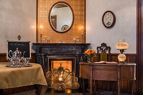 Sutherland House Victorian Bed & Breakfast