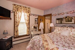 Sutherland House Victorian Bed & Breakfast