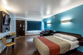 Motel 6-Missoula, MT - University