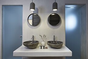 Loizos Stylish Residences