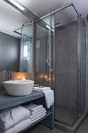 Loizos Stylish Residences