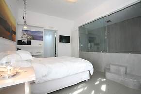 Loizos Stylish Residences