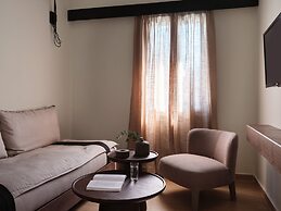 Loizos Stylish Residences