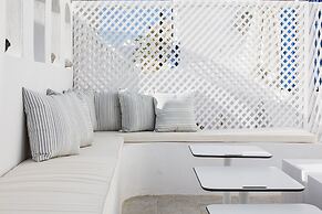 Loizos Stylish Residences