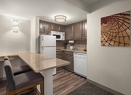 Staybridge Suites Indianapolis-Airport by IHG