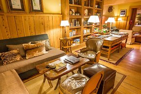 Correntoso Lake & River Hotel