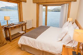 Correntoso Lake & River Hotel