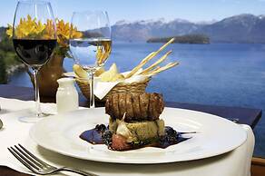 Correntoso Lake & River Hotel