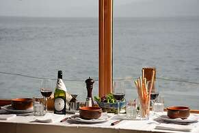 Correntoso Lake & River Hotel