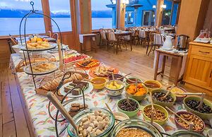 Correntoso Lake & River Hotel