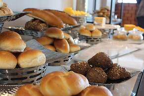 Mövenpick Hotel & Resort Al Bida'a Kuwait