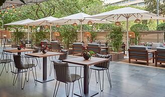 NH Collection Barcelona Constanza