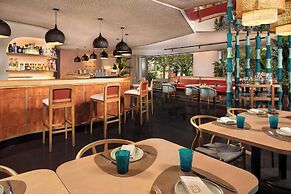 NH Collection Barcelona Constanza