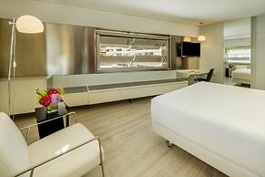 NH Collection Barcelona Constanza