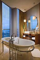 Sheraton Grand Shanghai Pudong Hotel & Residences