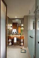 Sheraton Grand Shanghai Pudong Hotel & Residences