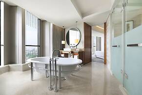 Sheraton Grand Shanghai Pudong Hotel & Residences