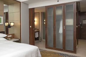 Sheraton Grand Shanghai Pudong Hotel & Residences