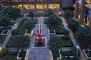 Sheraton Grand Shanghai Pudong Hotel & Residences