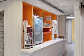 Premiere Classe Lyon Est - Bron Eurexpo