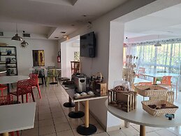 Kyriad Direct Arles