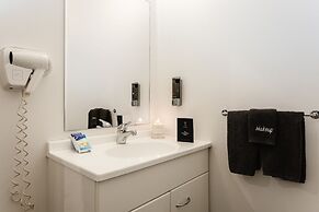 Gilmer Apartment Hotel