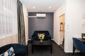 Gilmer Apartment Hotel