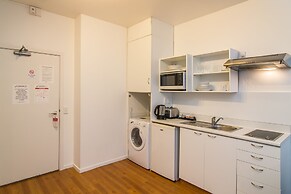 Gilmer Apartment Hotel