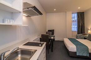 Gilmer Apartment Hotel