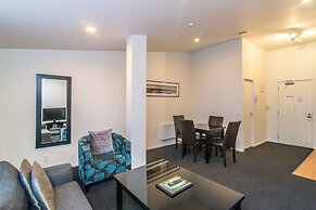 Gilmer Apartment Hotel