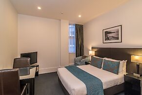 Gilmer Apartment Hotel