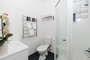 Gilmer Apartment Hotel